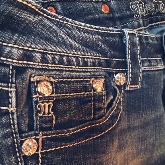 27” Waist 32” Inseam Boot Cut Miss Me Jeans - Picture 8 of 8